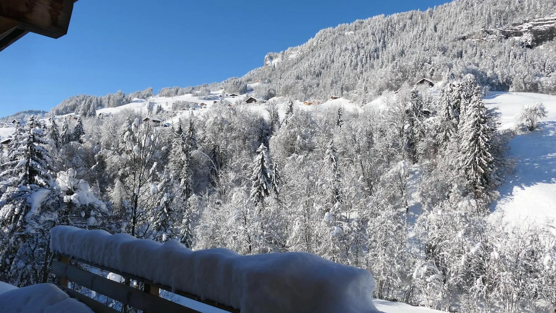 Domek alpejski Willa La Chevriere Flumet