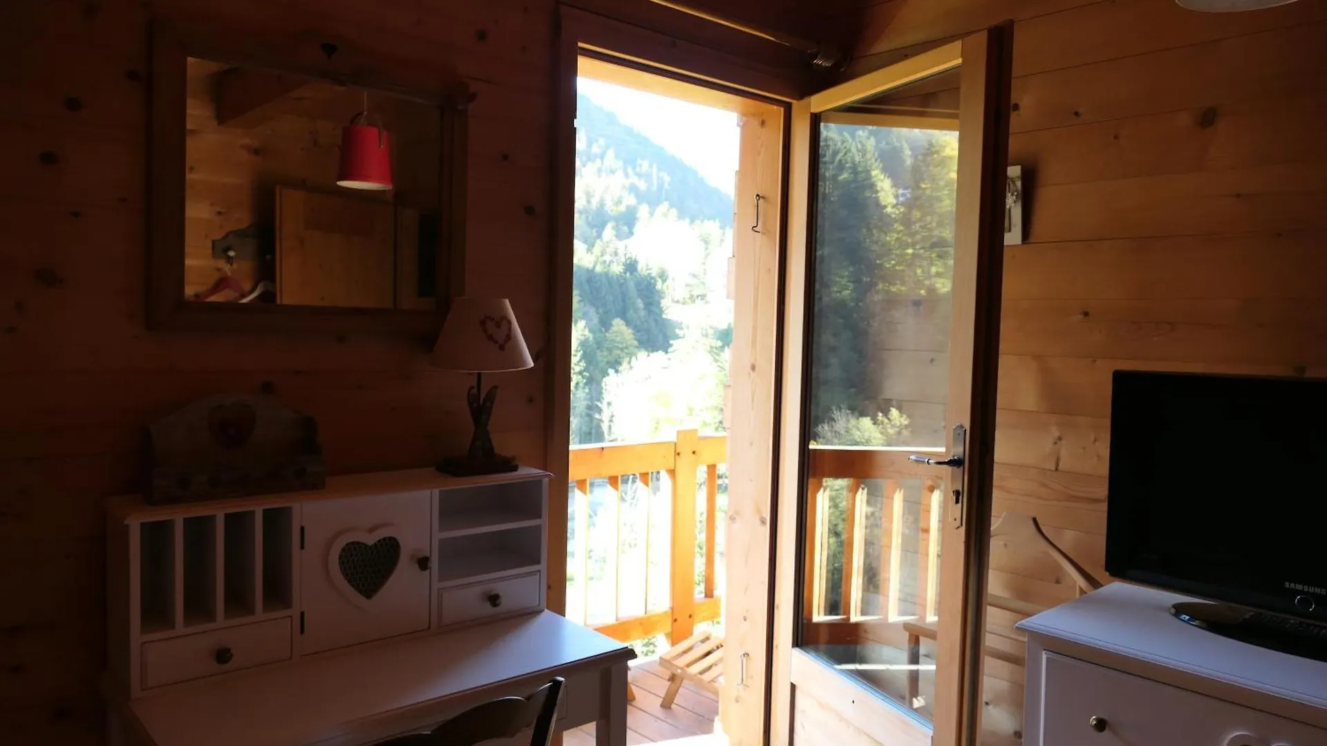 Domek alpejski Willa La Chevriere Flumet